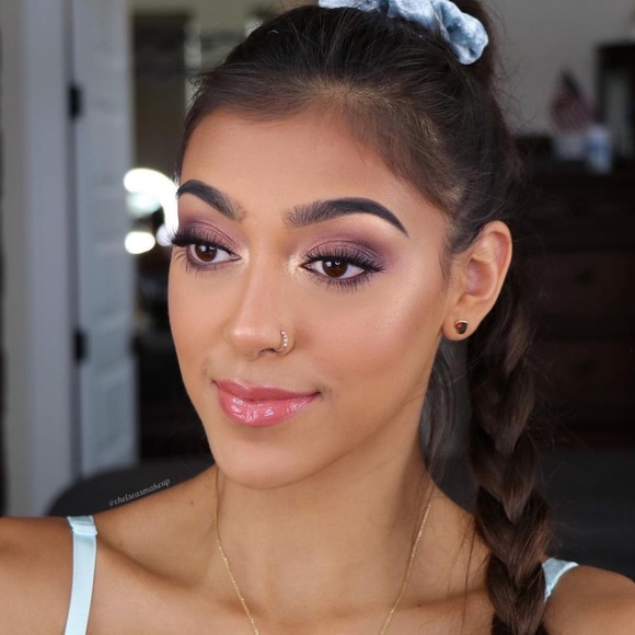 🧞♂️LE🧞♂️MAC Aladdin Collection Lipglass- Jewels On Jewels - Picture 4 of 16